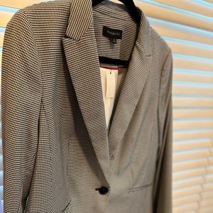 NWT misses size 14 Talbots houndstooth blazer